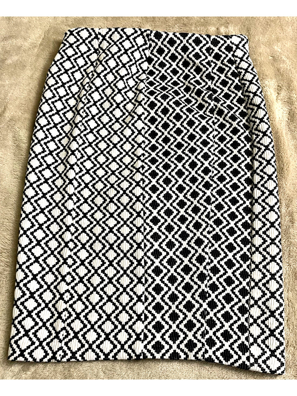 Lane Bryant Zig-Zag Jaquard Pencil Skirt Black/White Size 18